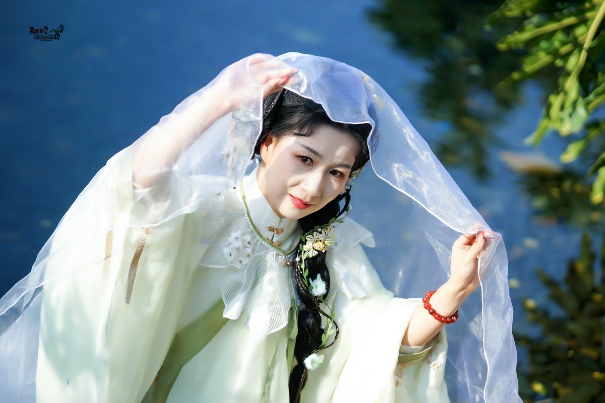 【山海相逢】---婉灵