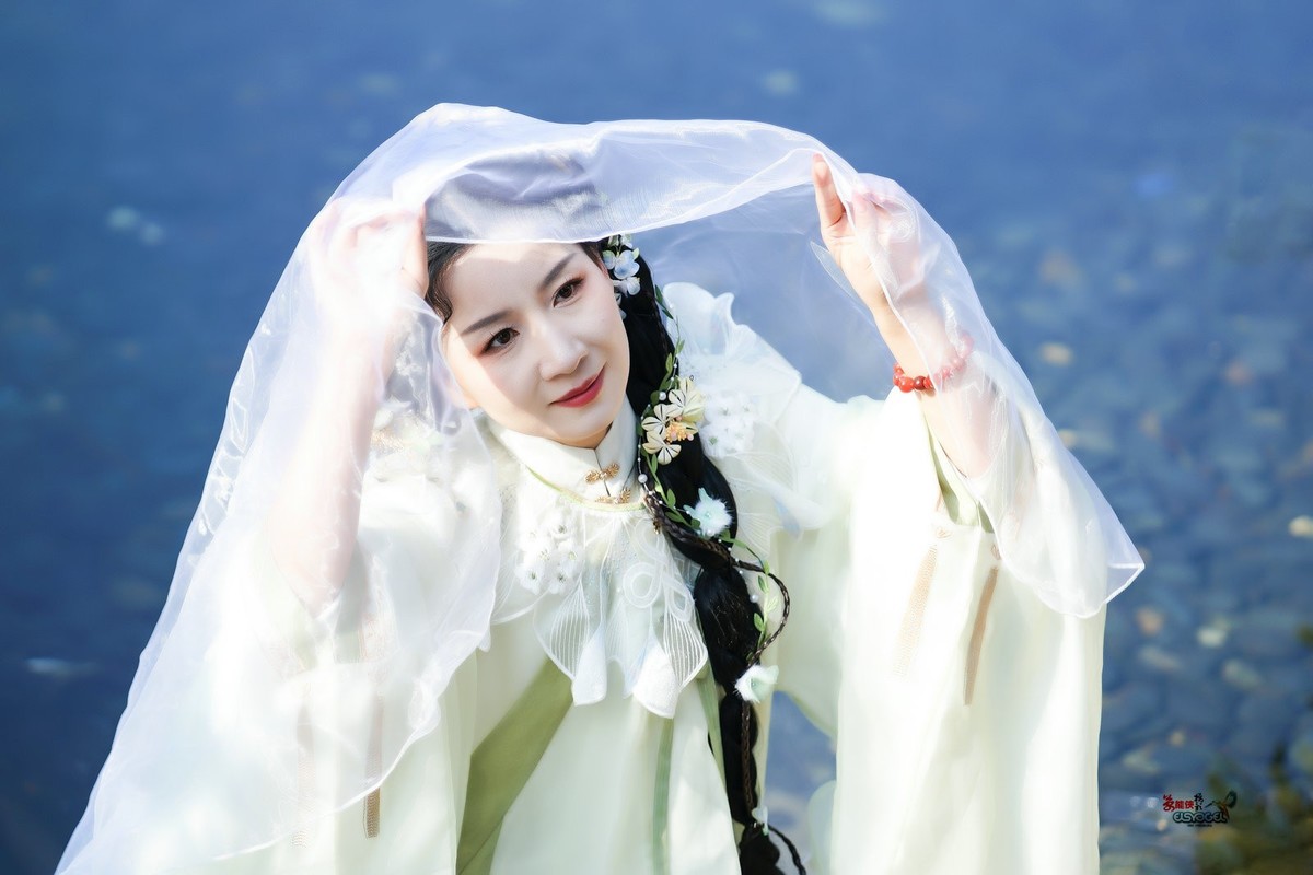 【山海相逢】---婉灵