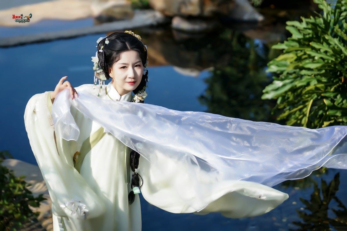 【山海相逢】---婉灵