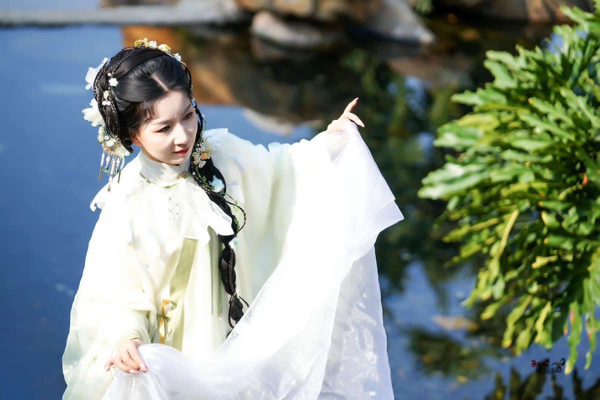 【山海相逢】---婉灵