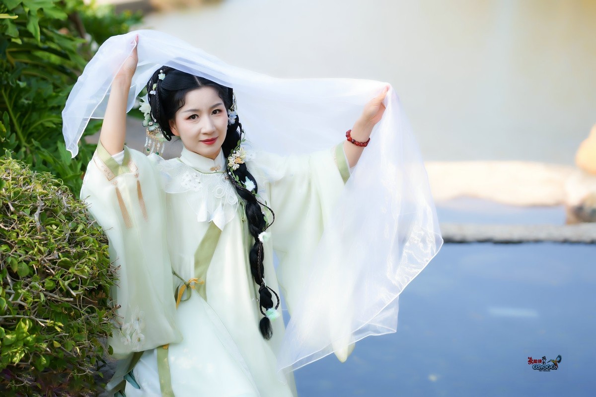 【山海相逢】---婉灵