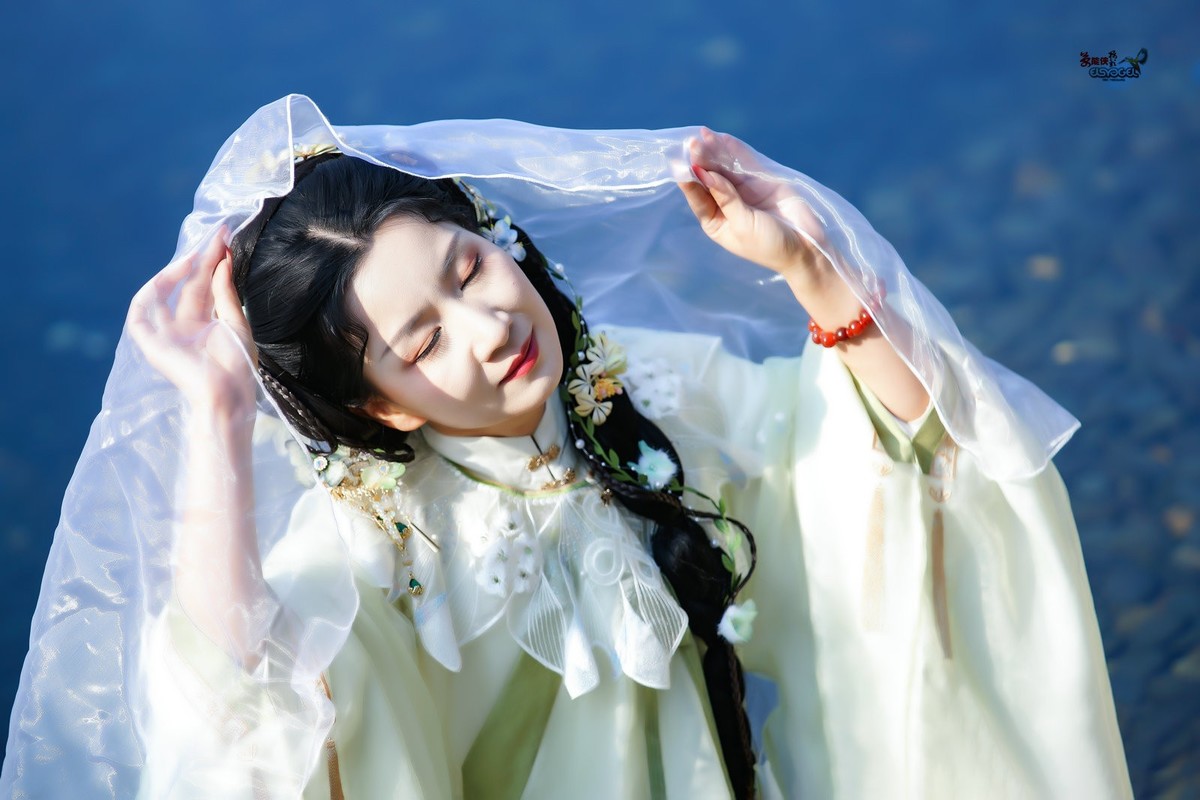 【山海相逢】---婉灵