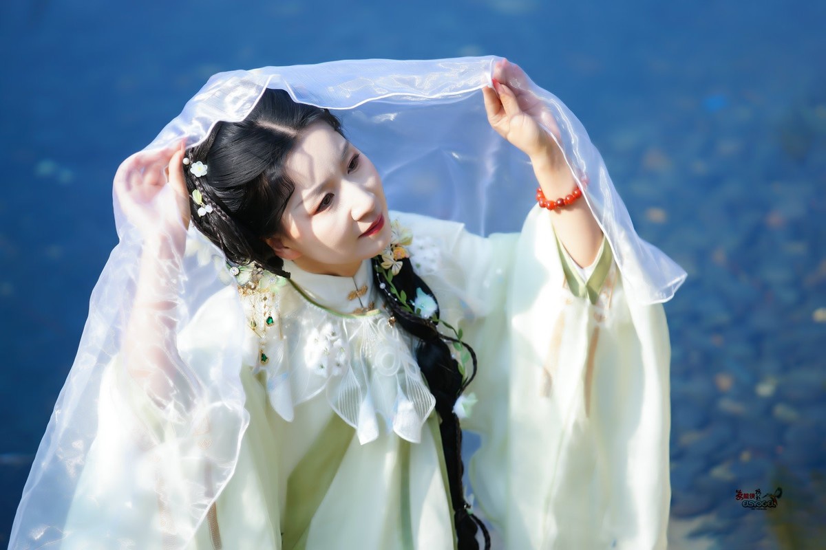 【山海相逢】---婉灵