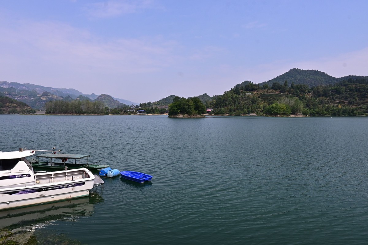青绿山湖