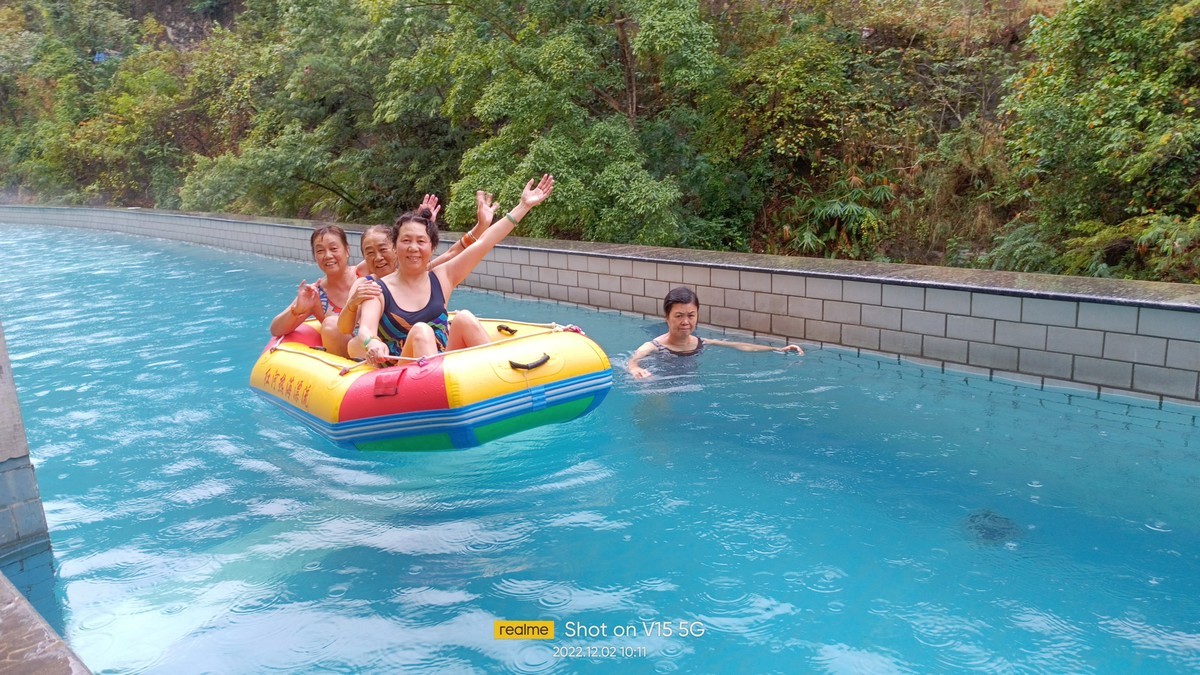 元江红河谷温泉