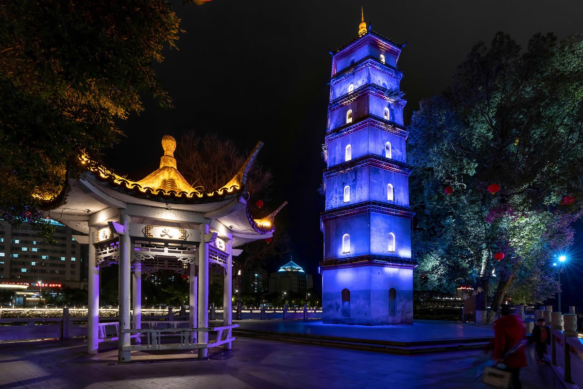 a7Rm4+FE 16-35 F2.8 GM (  夜拍文昌塔 )