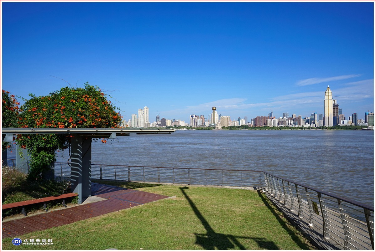202271夏日的武昌江滩
