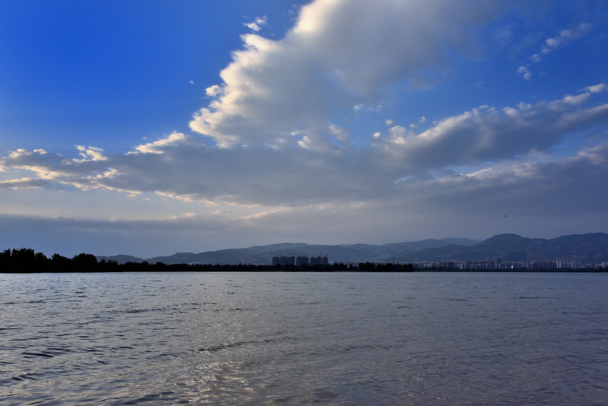 邛海湖畔【9】