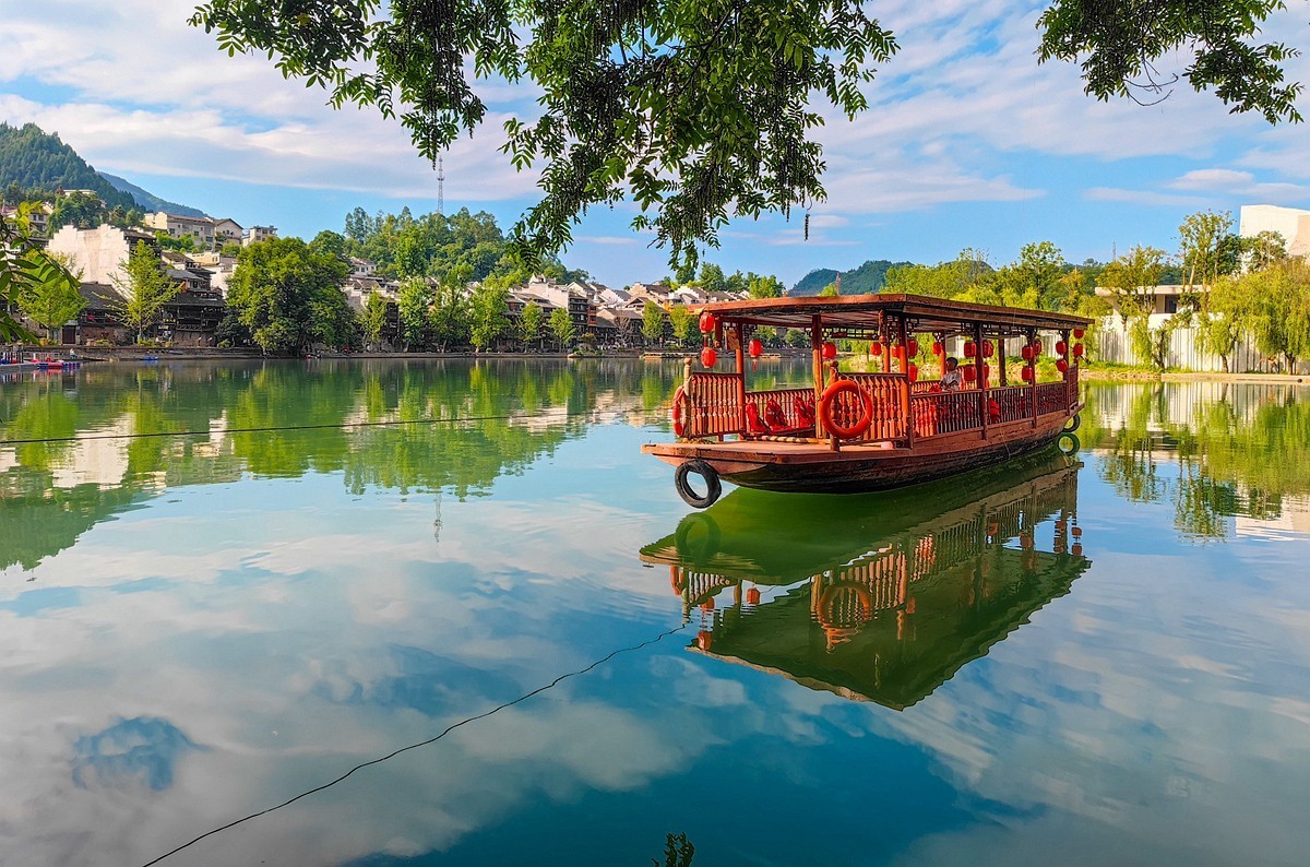 蜀滇黔渝鄂骑游随拍16——一脚踏三省视角之二