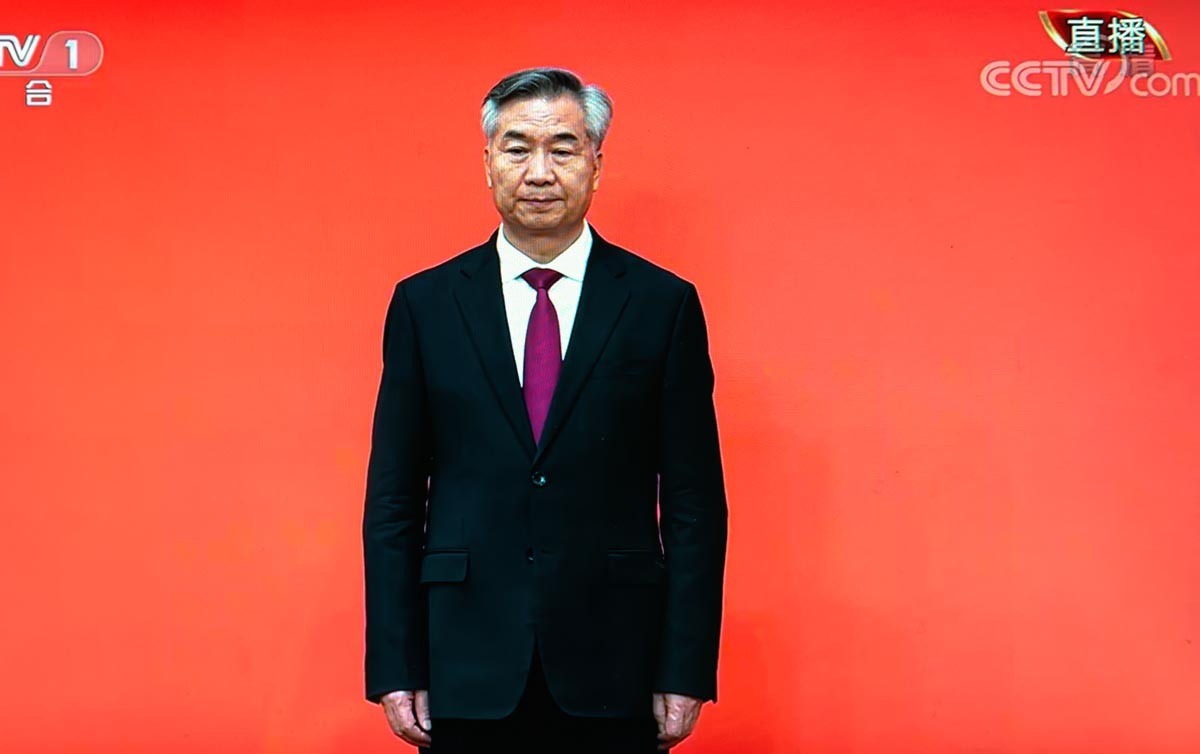 二十大新一届政治局常委与中外记者见面