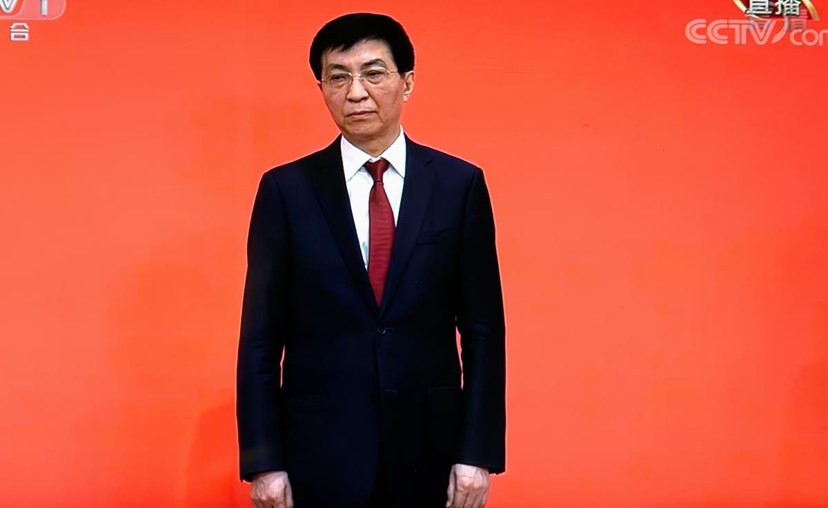 二十大新一届政治局常委与中外记者见面