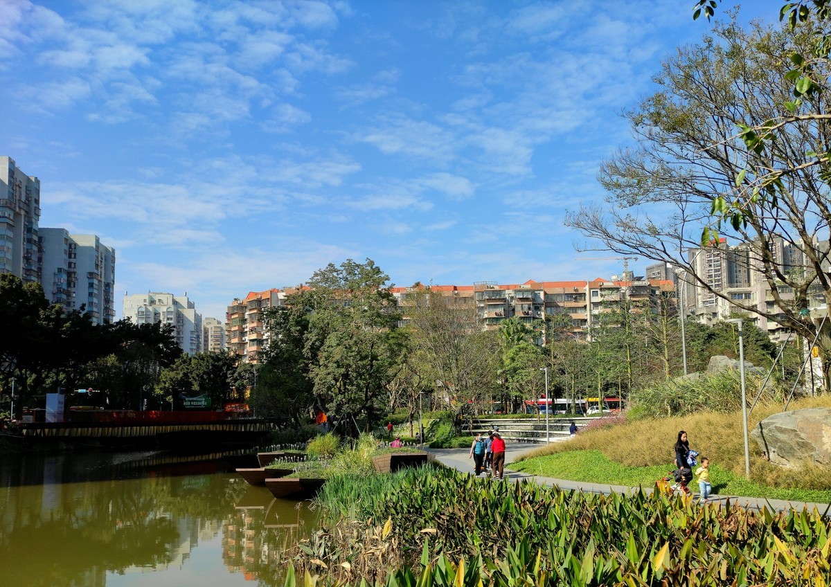 花地湾公园。