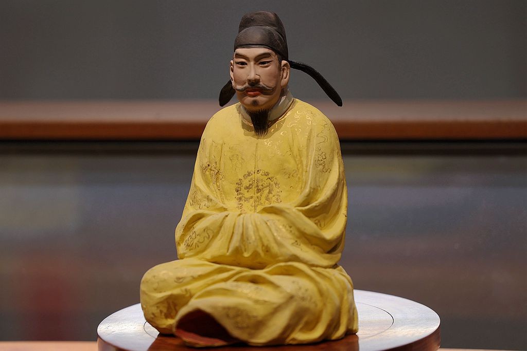 华服。泥彩----中华历代服饰泥塑展