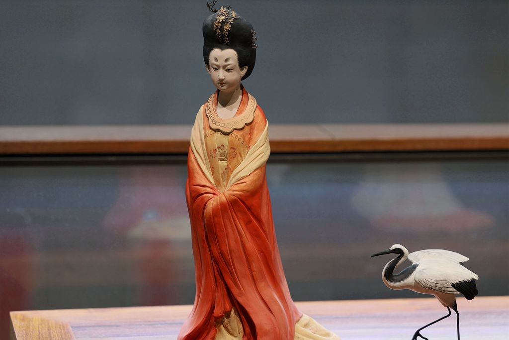 华服。泥彩----中华历代服饰泥塑展