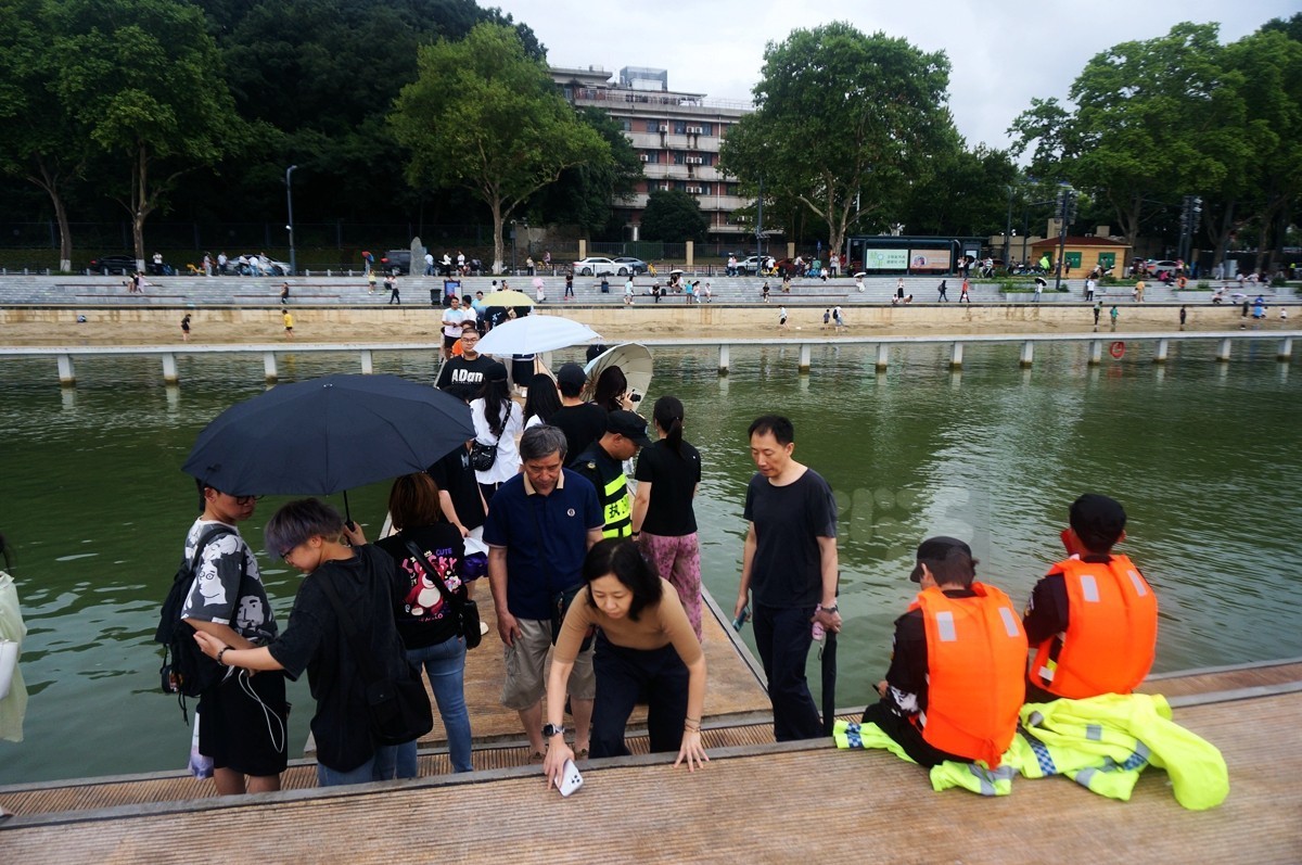 凌波门新貌2*东湖——武汉随笔