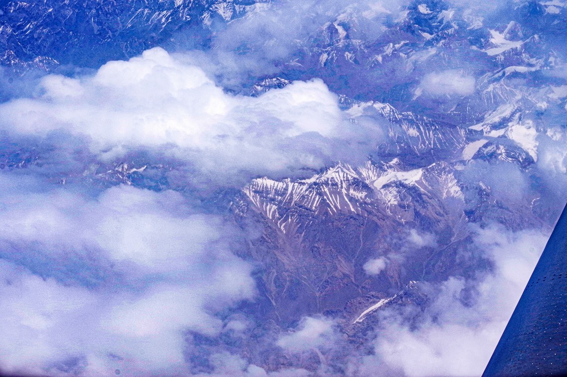 从库尔勒经塔里木到伊宁【4】航拍飞越天山