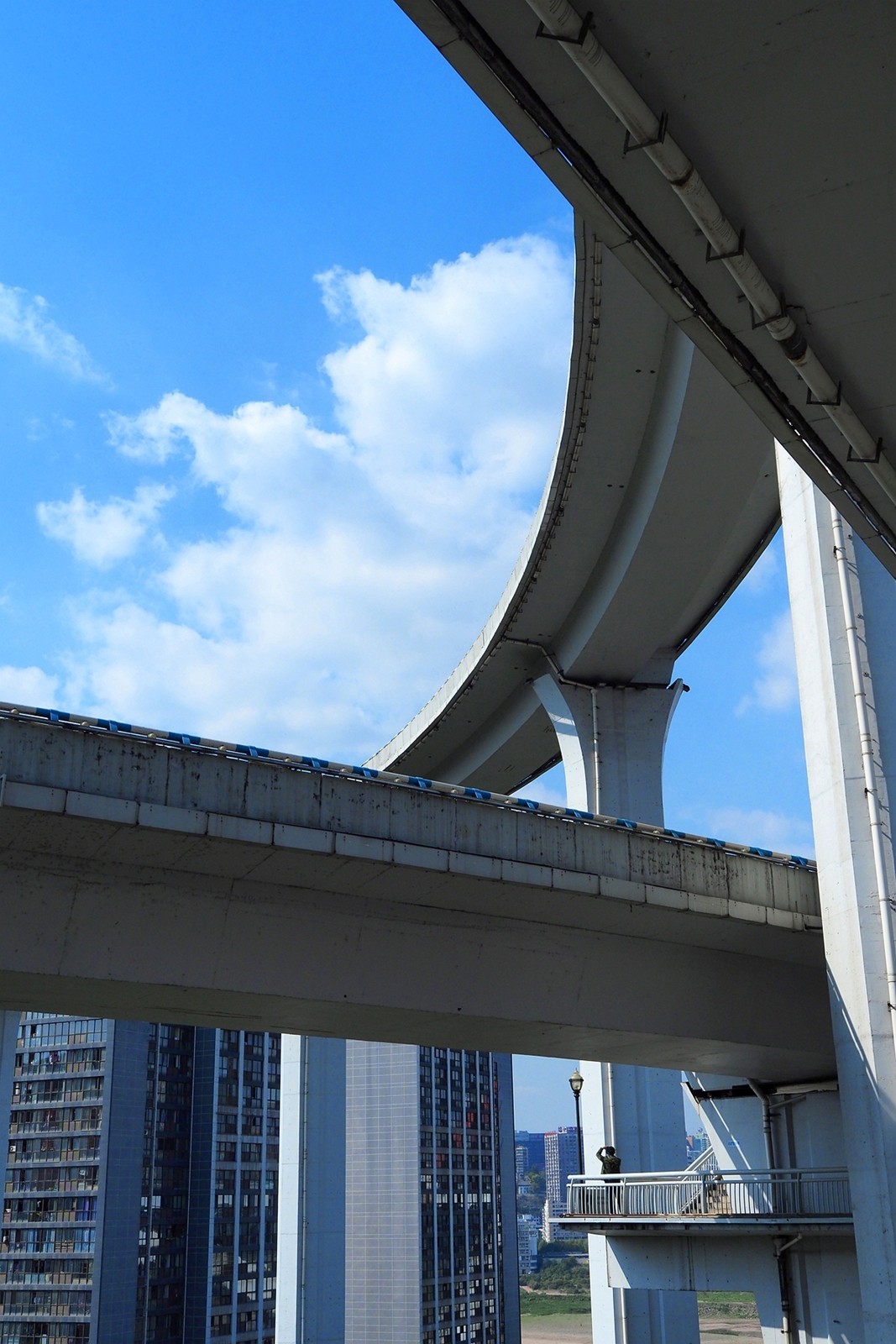 【 重庆铜元之光城市观景平台 】