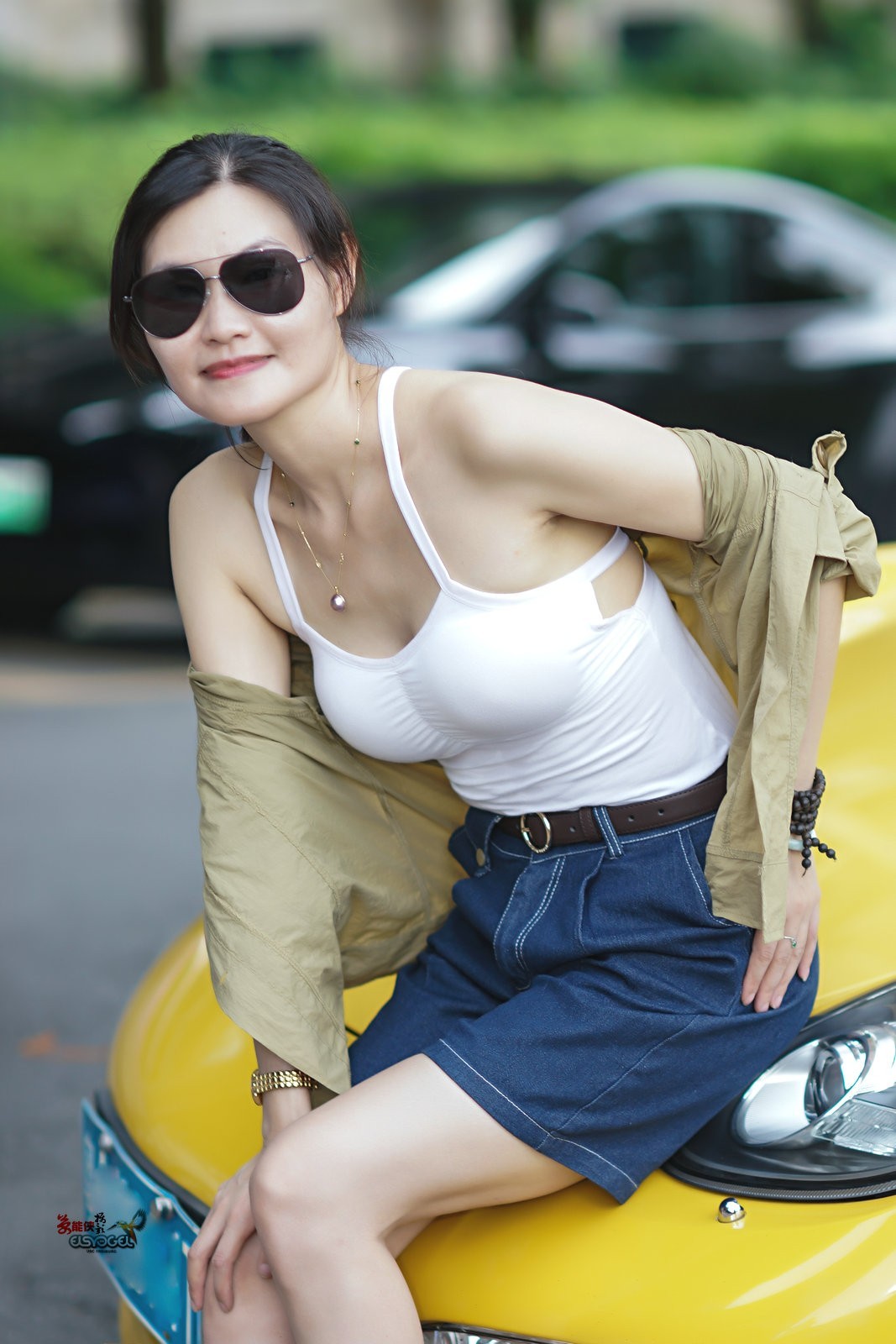 【豪车酷女】---俏俏