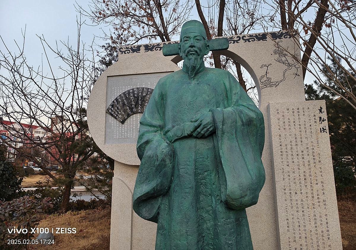 地方历史文化名人雕塑