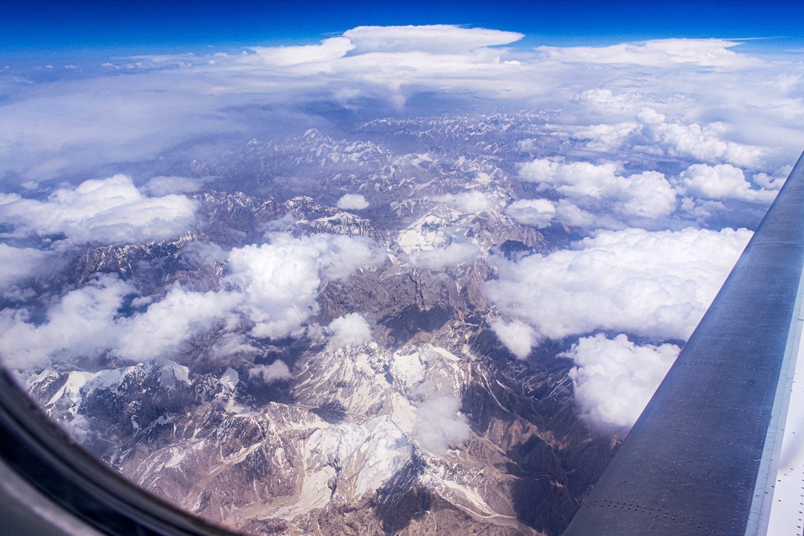 从库尔勒经塔里木到伊宁【4】航拍飞越天山
