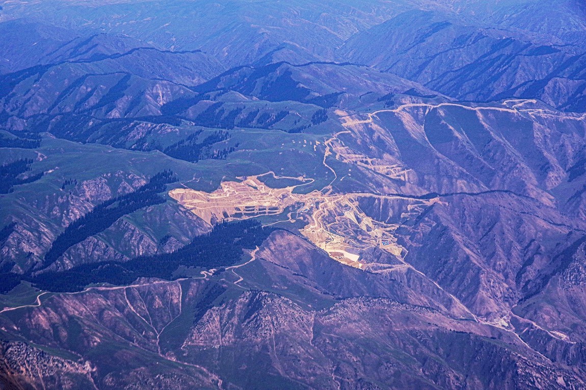 从库尔勒经塔里木到伊宁【4】航拍飞越天山