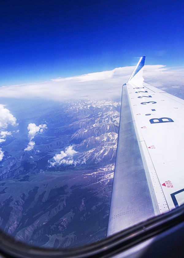 从库尔勒经塔里木到伊宁【4】航拍飞越天山