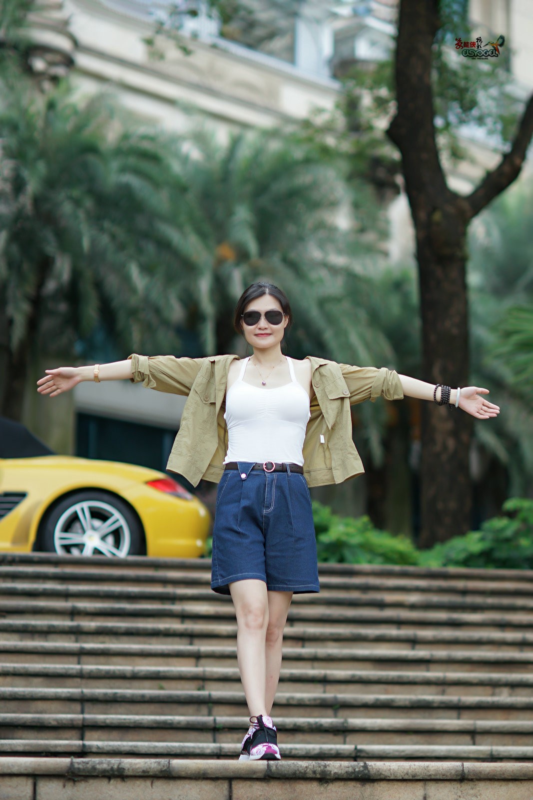 【豪车酷女】---俏俏