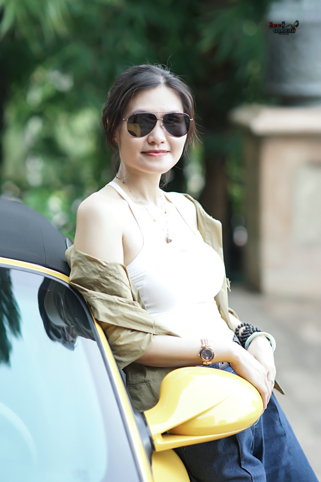 【豪车酷女】---俏俏