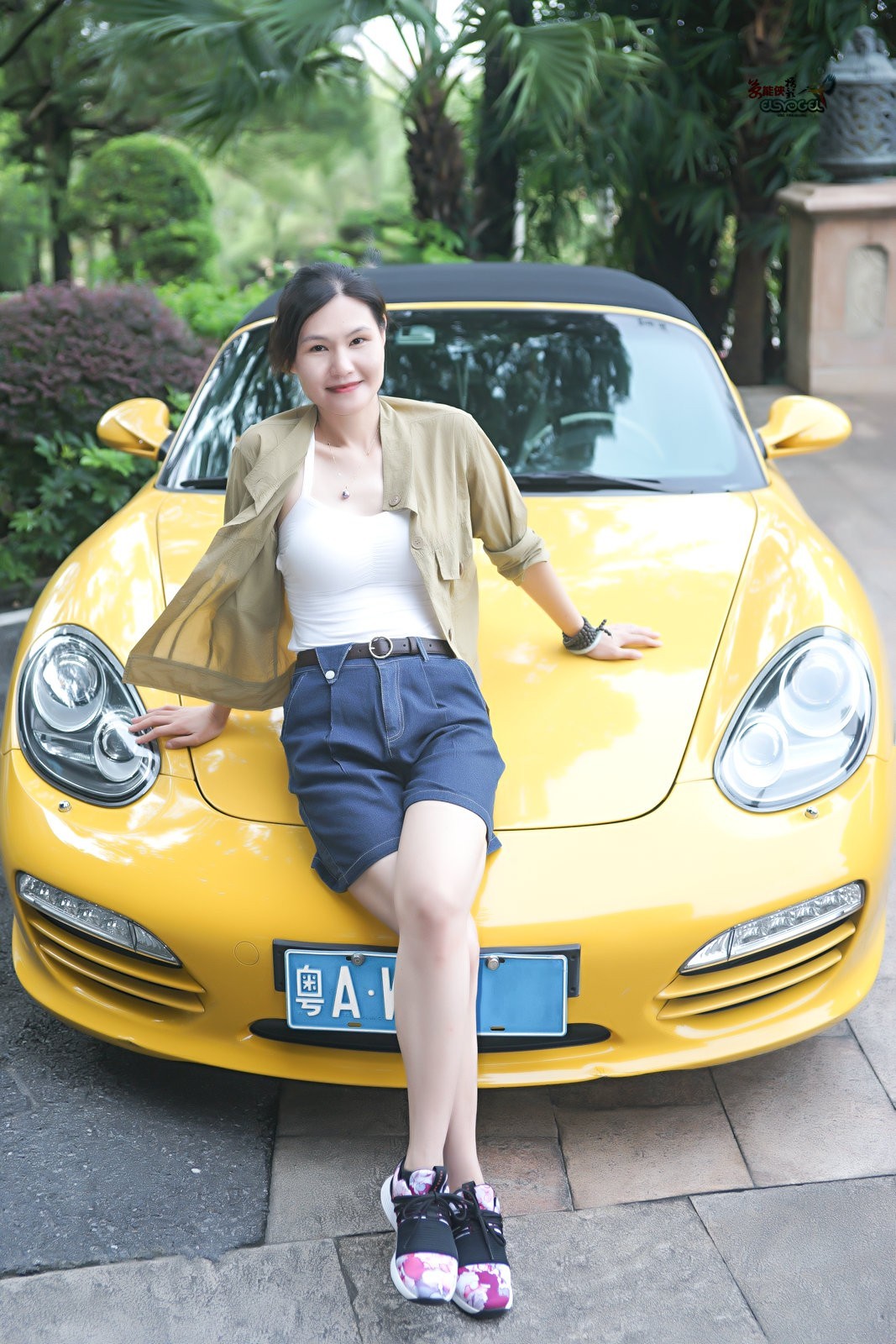 【豪车酷女】---俏俏