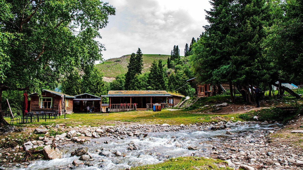 新疆行游--国家历史文化名村--琼库什台【1】