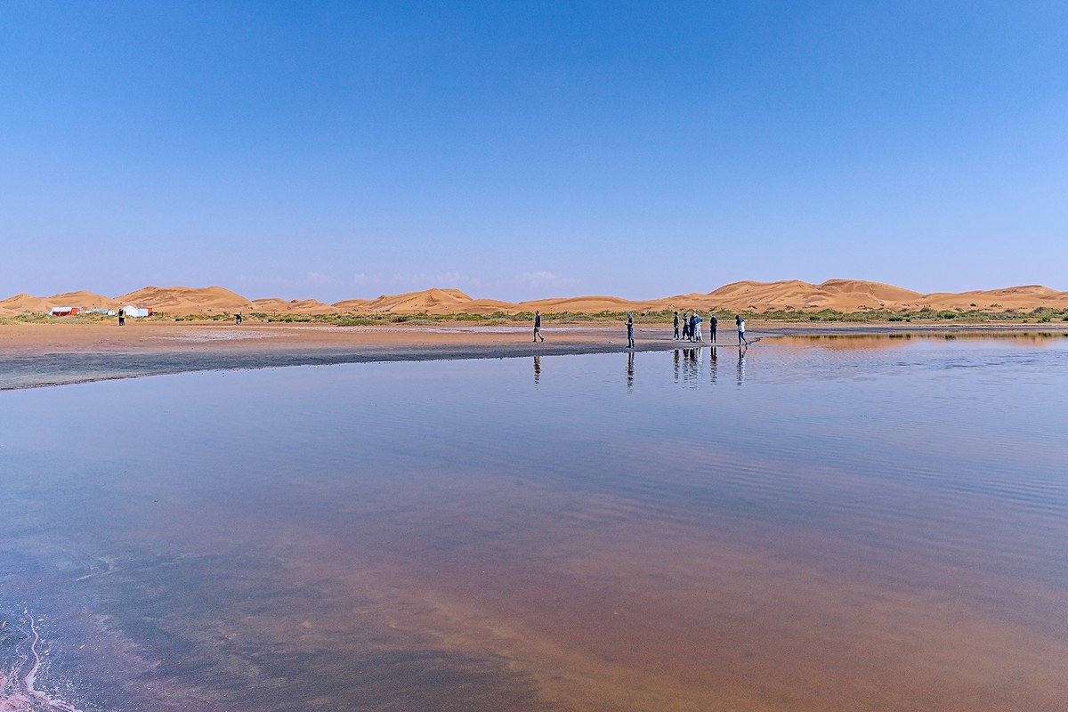 旅游记录内蒙古阿拉善盟左旗腾格里沙漠乌兰湖
