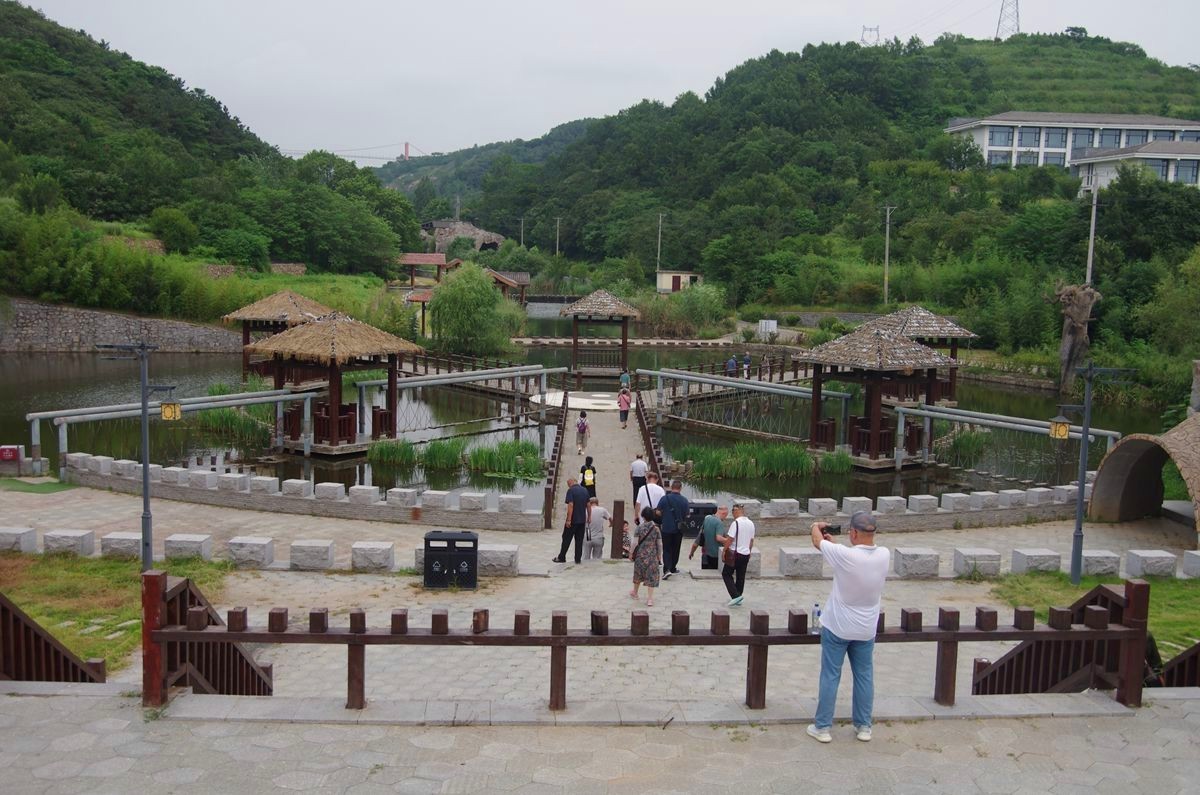 无极鬼谷旅游速写