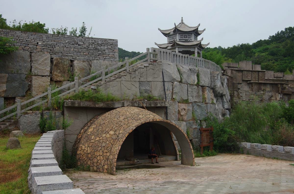 无极鬼谷旅游速写