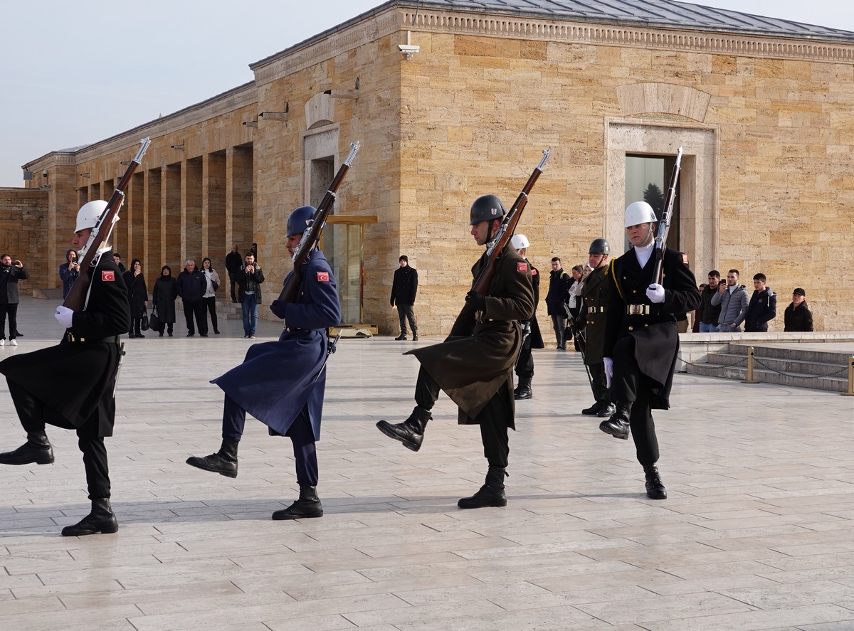 跟团游土耳其--安卡拉国父纪念馆士兵换岗