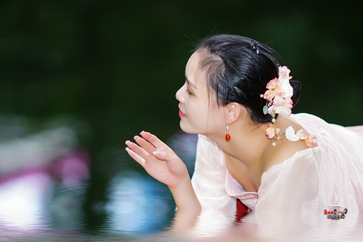 【似水流年】---佳佳