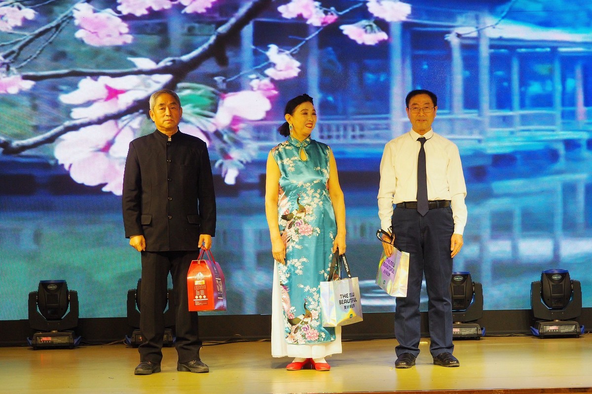 青青杨艺术团——新年联欢会（8）