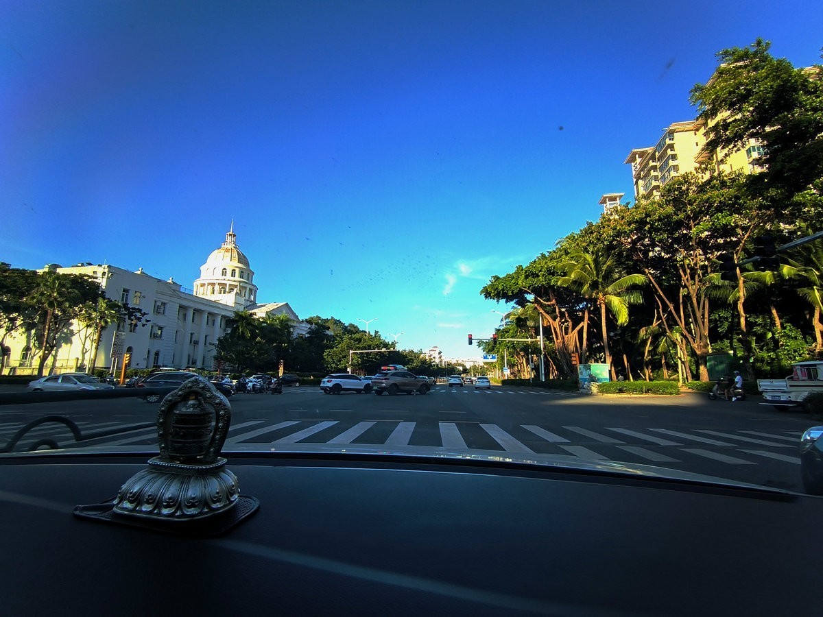 2024夏 海南环岛行（94）傍晚的三亚市