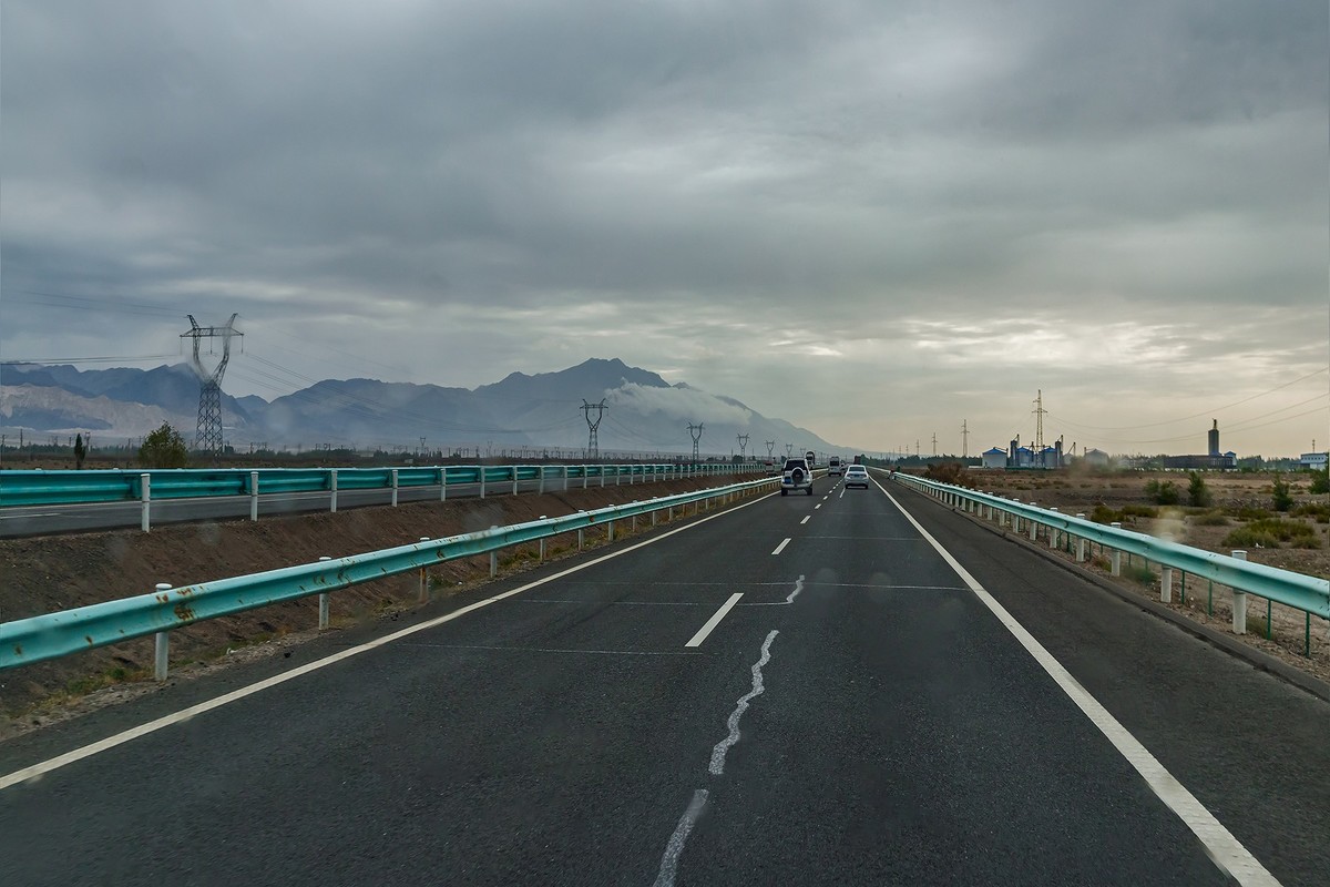 旅游记录 ：新疆 · 巴音郭楞 · 和硕 · 风景在路上