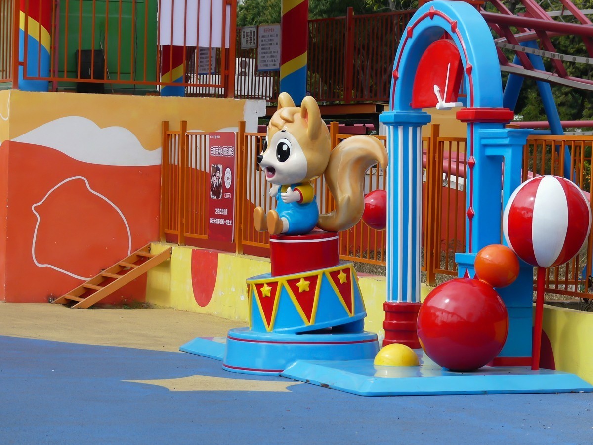 色彩还是有优势的