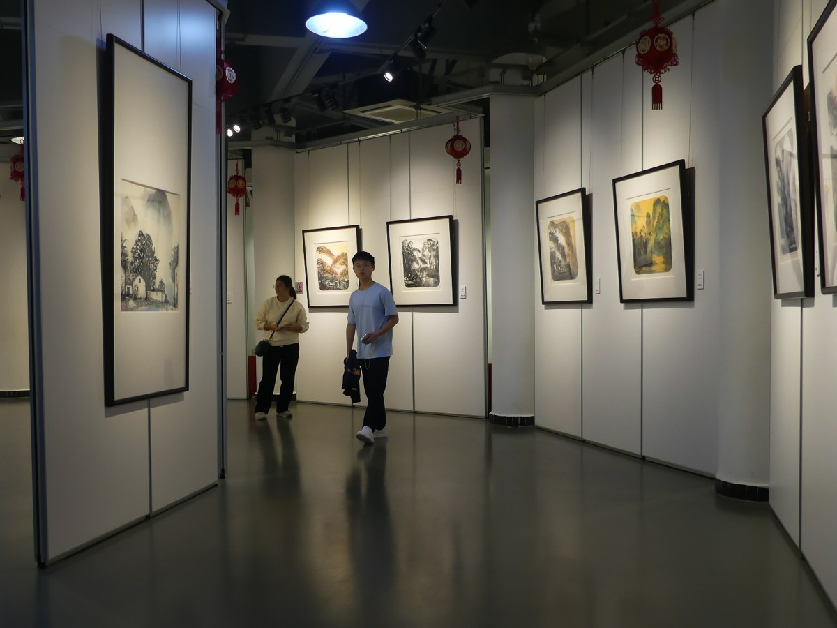 色彩还是有优势的