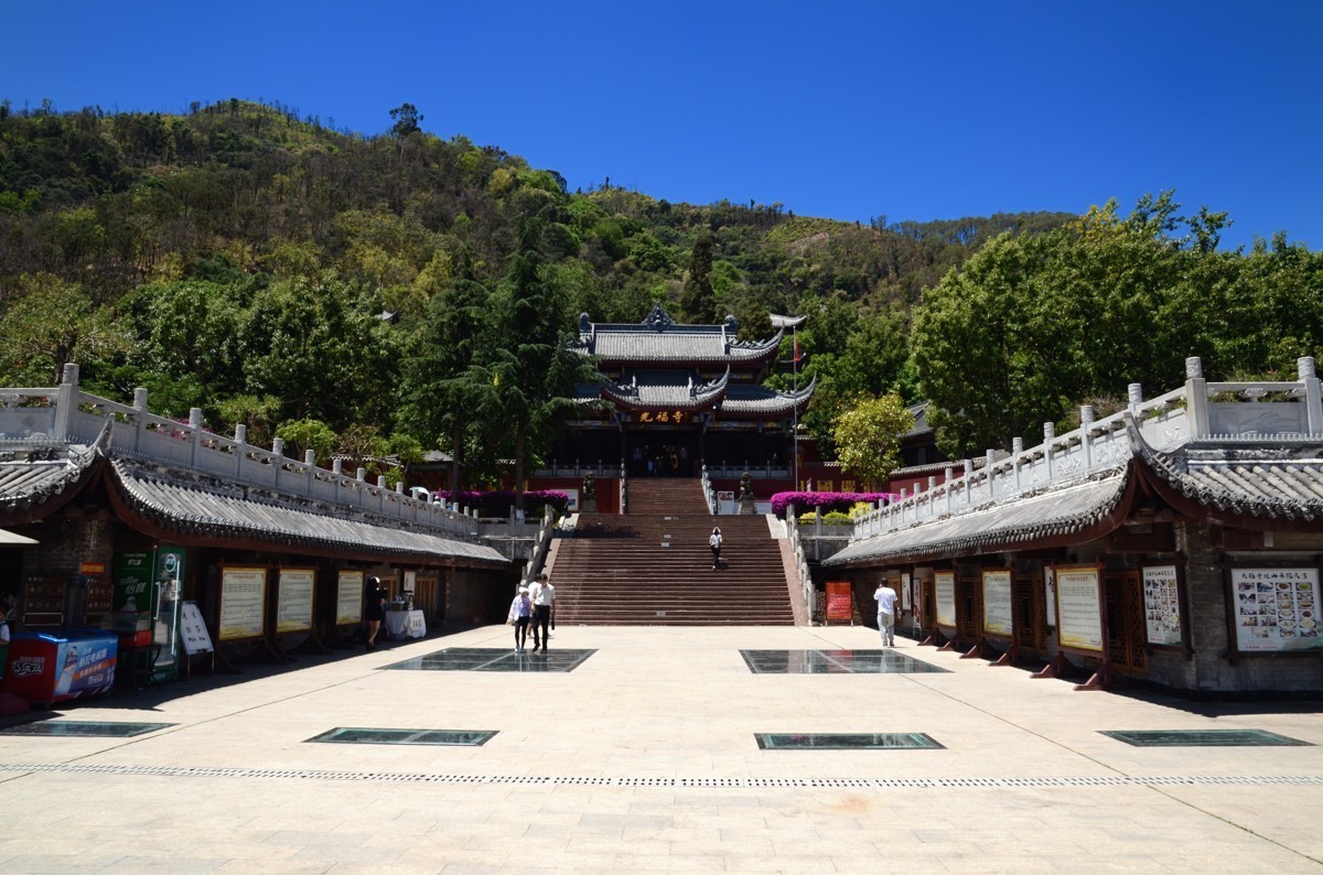 西昌泸山光福寺
