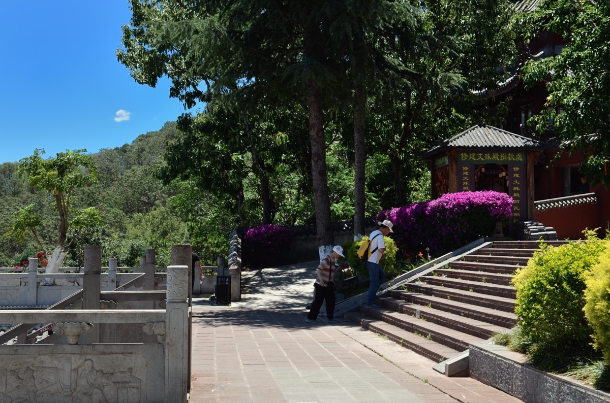 西昌泸山光福寺