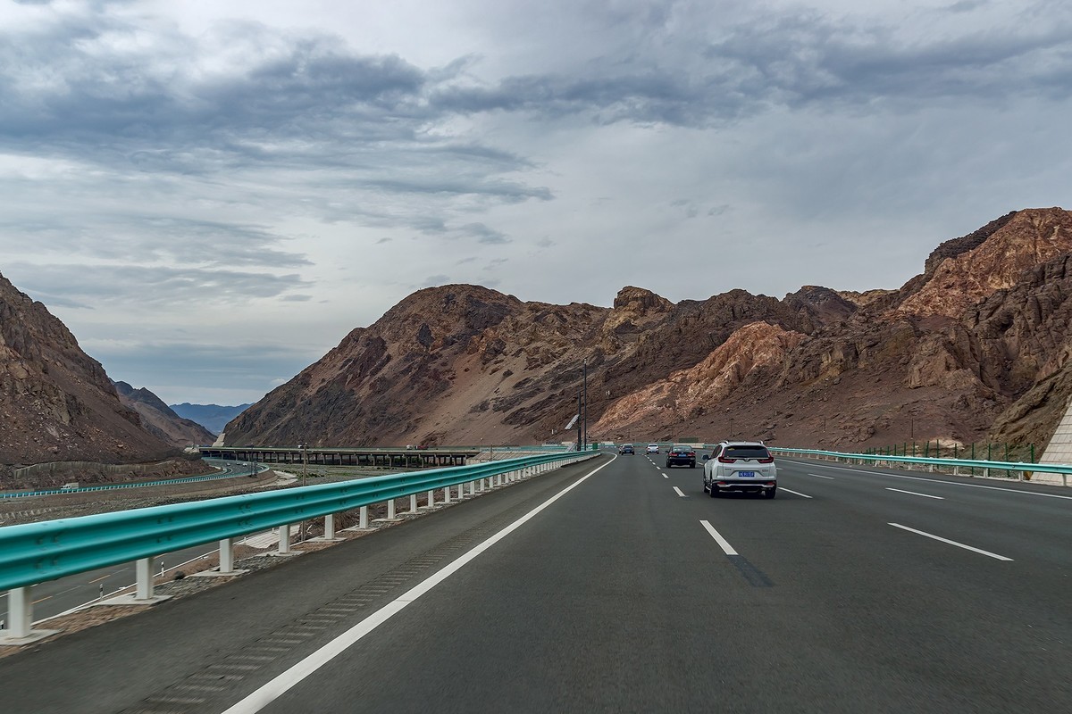 旅游记录 ：新疆 · 巴音郭楞 · 和硕 · 风景在路上