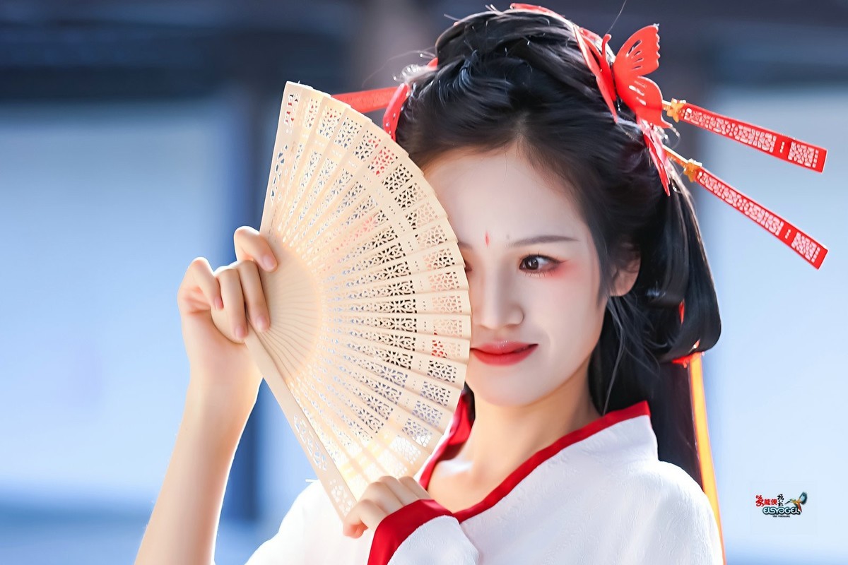 【战袍神女】---冰冰