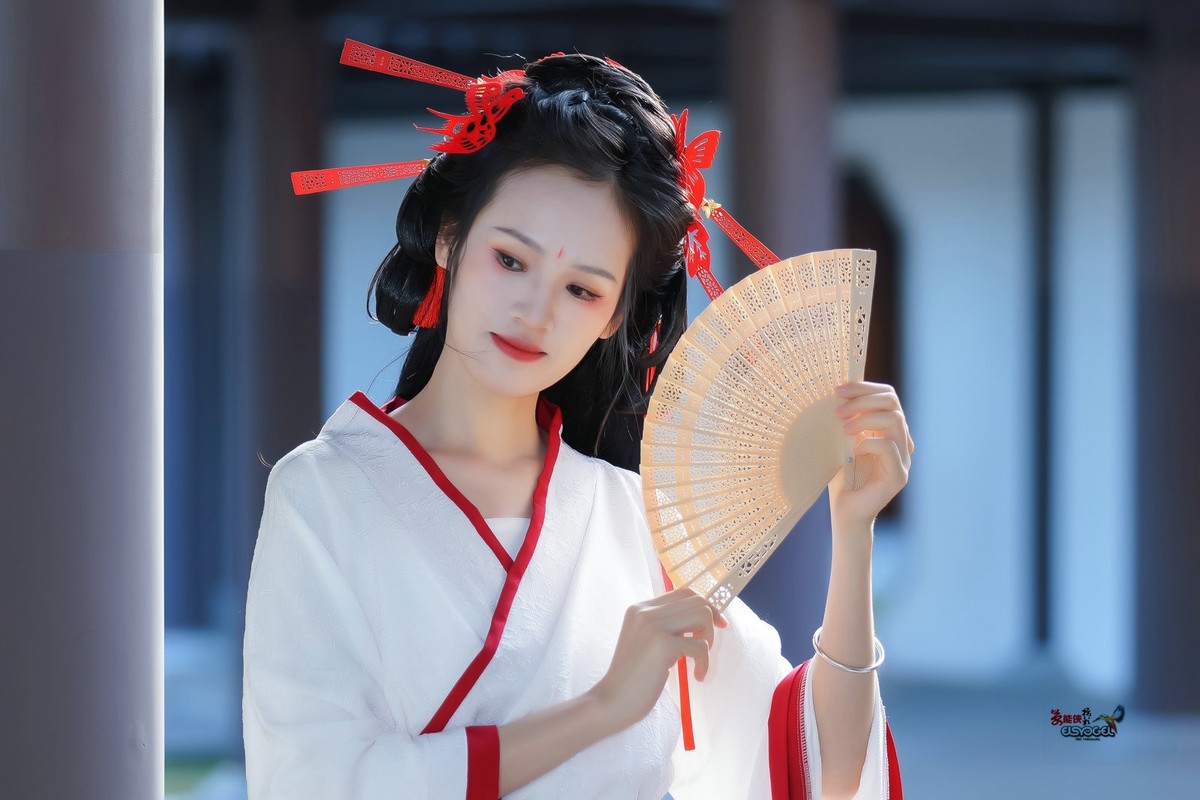 【战袍神女】---冰冰