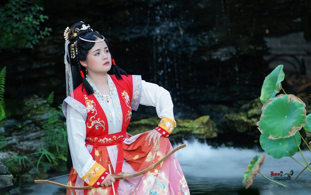 【山房动声色】---玉婷