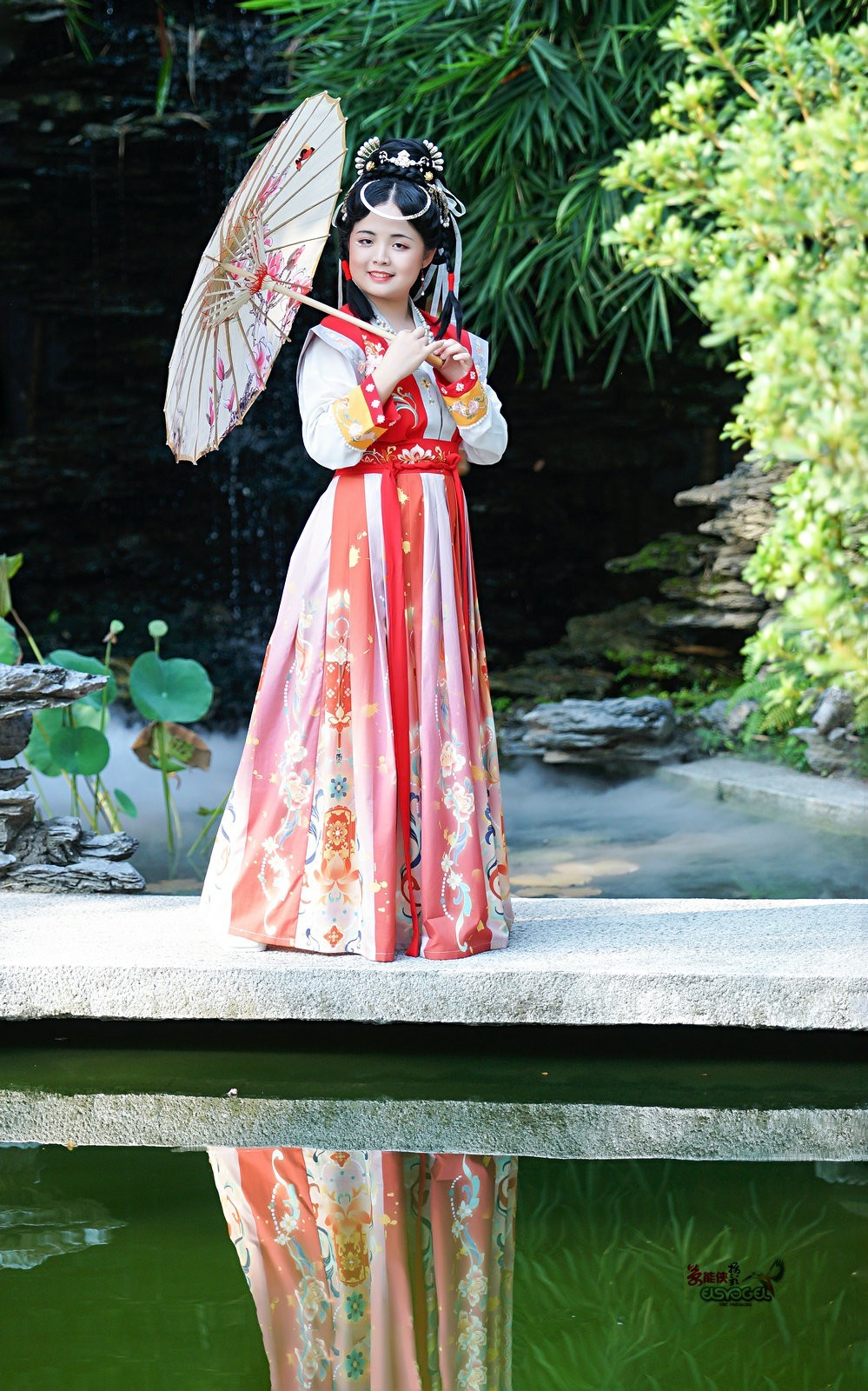 【山房动声色】---玉婷