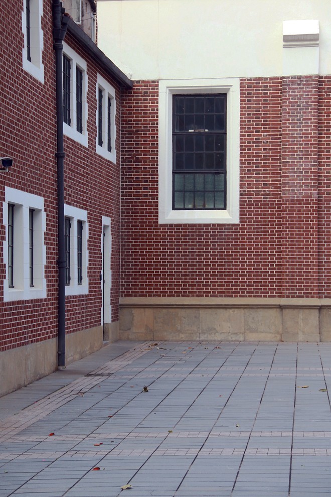 教堂外的拍摄 ------ 3