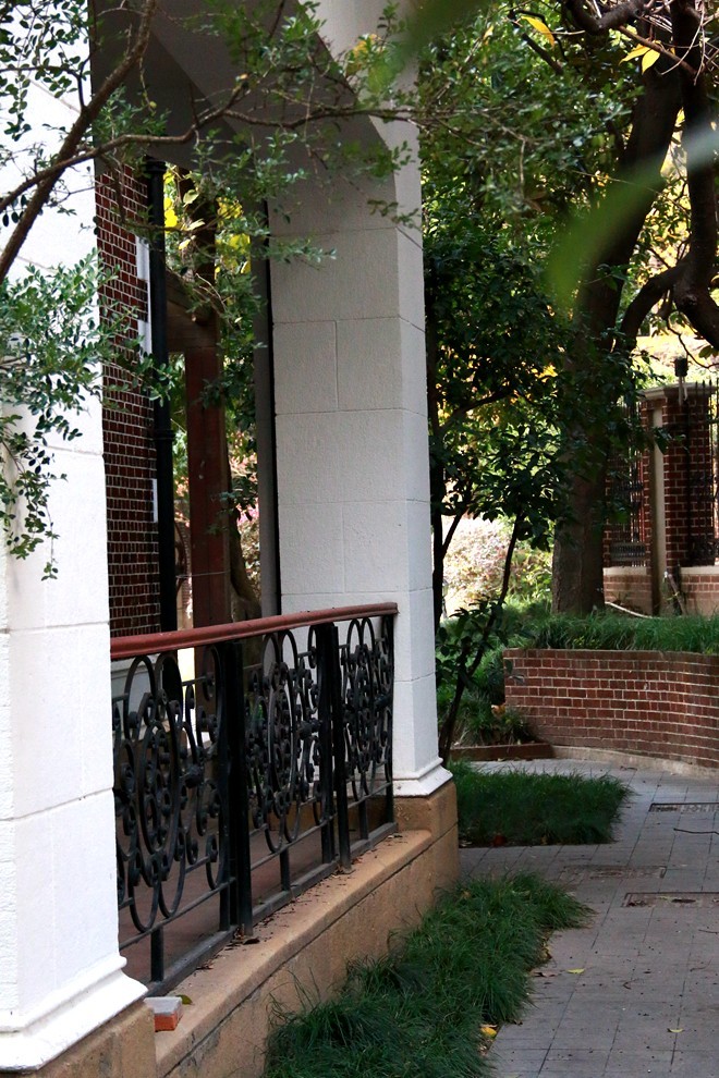 教堂外的拍摄 ------ 3