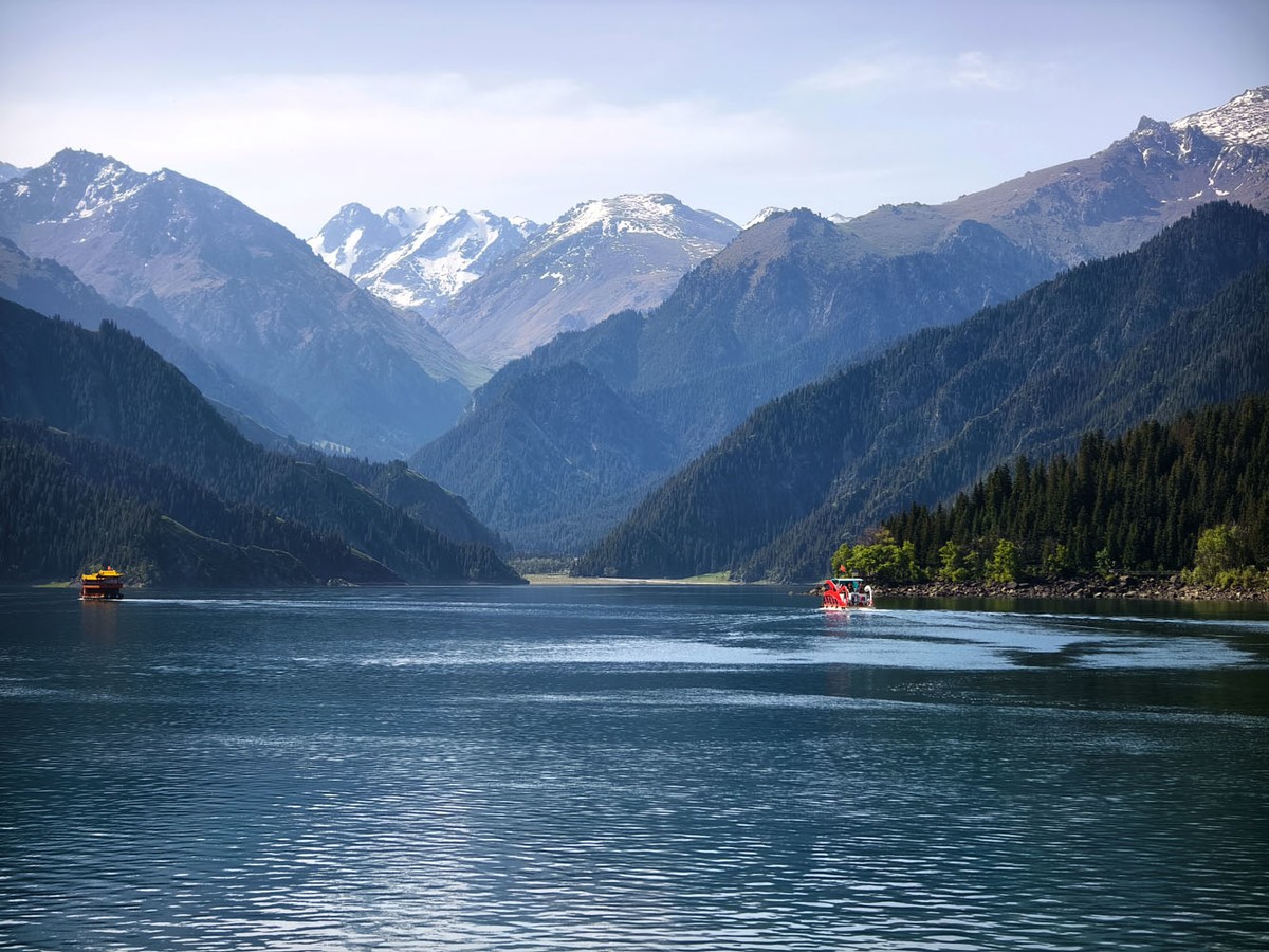 新疆天山天池拍摄